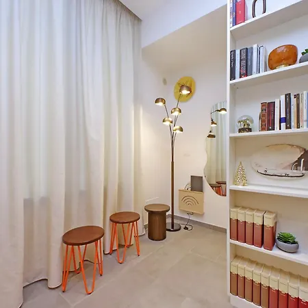 Ych-casa Indipendente In Zona Prati *